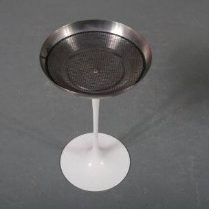 Vintage Tulip ashtray by Eero Saarinen for Knoll 1980