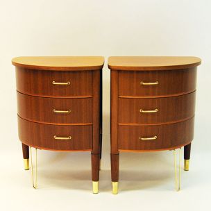 Pair of vintage roundshaped tables in mahogany 1950s