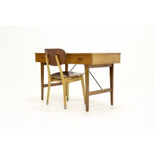 Vintage danish desk in teakwood 1960s