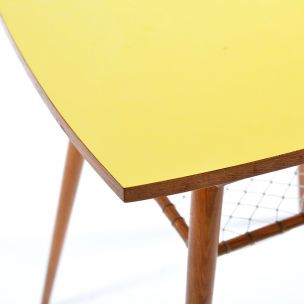 Table basse vintage avec plateau en Formica rotatif jaune, Tchécoslovaquie