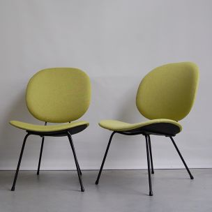 Pareja de sillas de comedor vintage modelo 301 de Kembo,1960