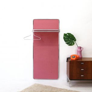 Vintage coat rack in pink from the 70s 