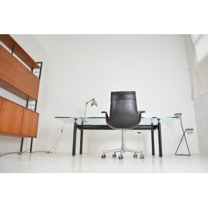 Vintage LC6 table for Cassina in black metal and glass 1990