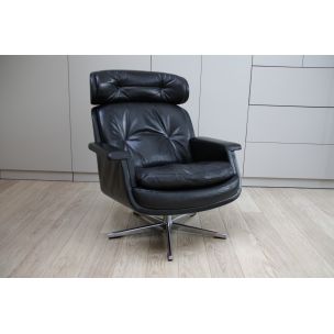 Vintage swivel lounge chair in black leather Eugen Schmidt for Soloform