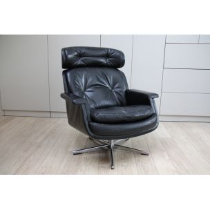 Vintage swivel lounge chair in black leather Eugen Schmidt for Soloform