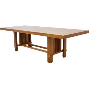 Table vintage Taliesin pour Cassina en bois de merisier 1980