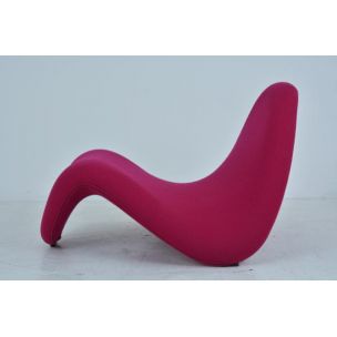 Vintage Tongue armchair for Artifort in pink fabric 1960