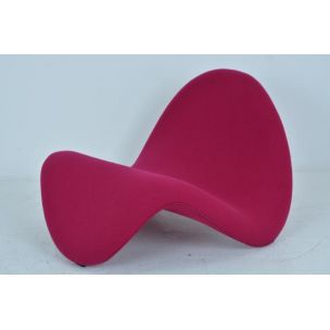 Vintage Tongue armchair for Artifort in pink fabric 1960