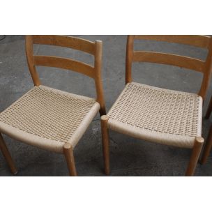 Set of 4 vintage Scandinavian chairs model 84 for Moller in wood and rope