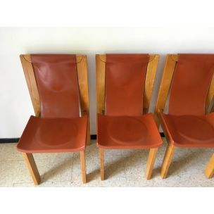 Suite de 4 chaises vintage françaises pour Maison Regain en orme et cuir 1980