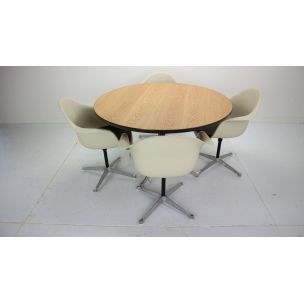 Vintage dining set 4 Swivel Chairs & Table by Charles Eames for Herman Miller