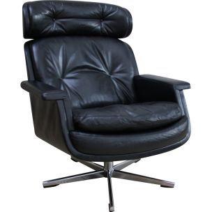 Vintage swivel lounge chair in black leather Eugen Schmidt for Soloform
