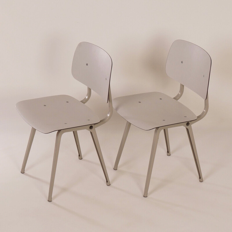 Paire de chaises vintage Revolt de Friso Kramer pour Ahrend de Circle, années 1950