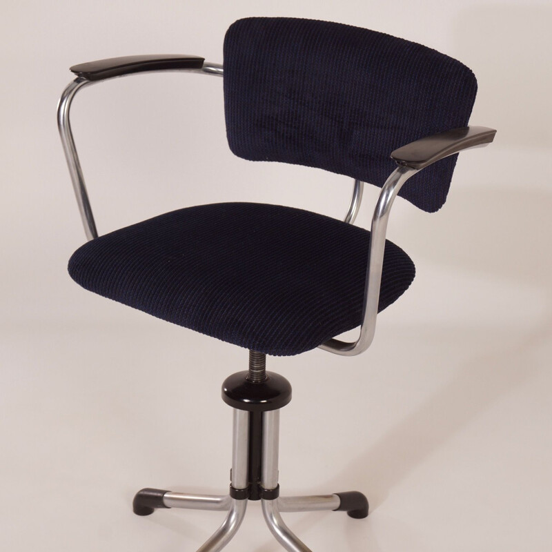Chaise de bureau vintage pivotante 354 par Gispen avec nouveau tissu bleu noir 1930