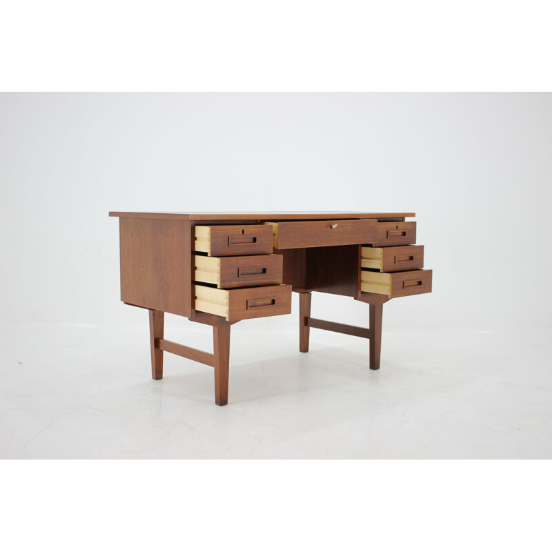 Vintage danish writing desk in teakwood 1960s