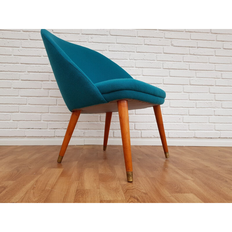 Vintage danish lounge chair in blue wool and beechwood 1970s