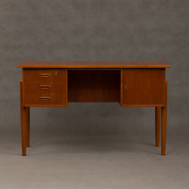 Bureau vintage danois avec dessus incurvé 1950