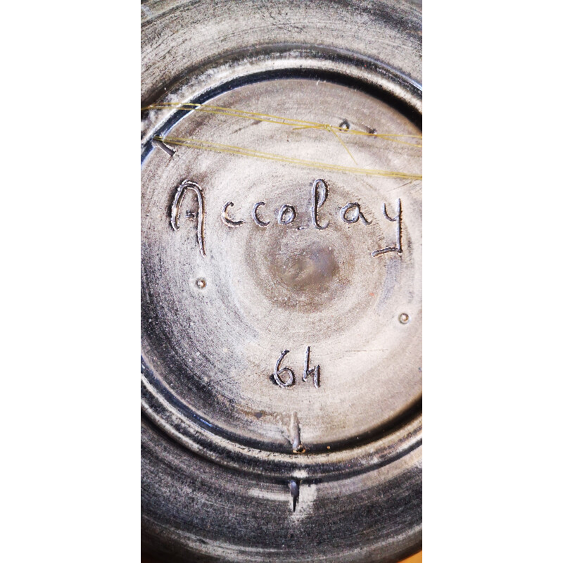 Decorative ceramic plate from Accolay