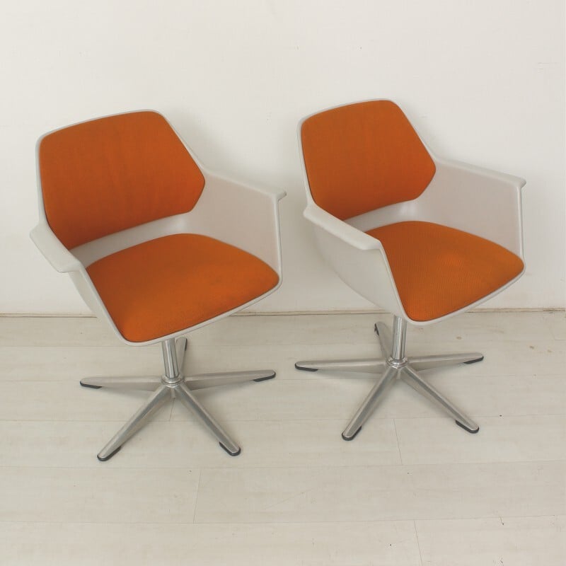 Pair of Wilkhahn fiber glass and metal armchairs - 1970s