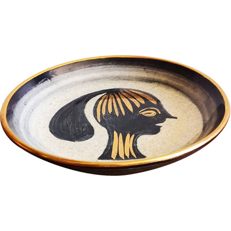 Decorative ceramic plate from Accolay