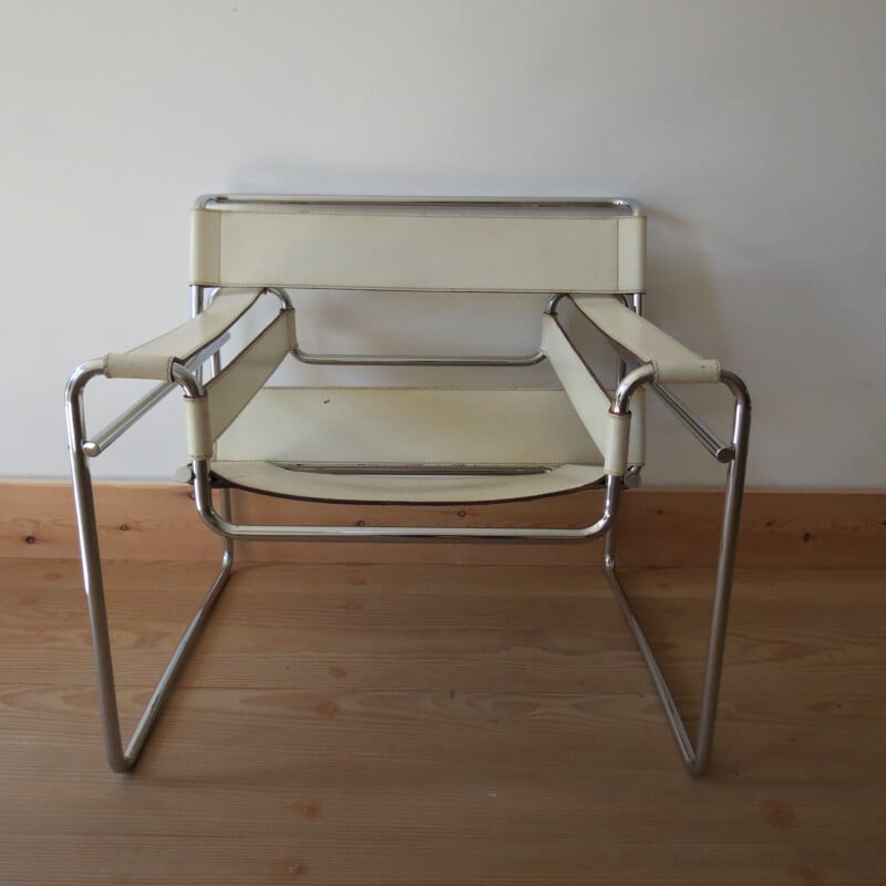 Pair of vintage B3 armchairs for Gavina in white leather and metal 1960s