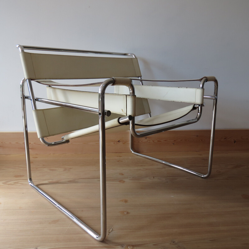 Pair of vintage B3 armchairs for Gavina in white leather and metal 1960s