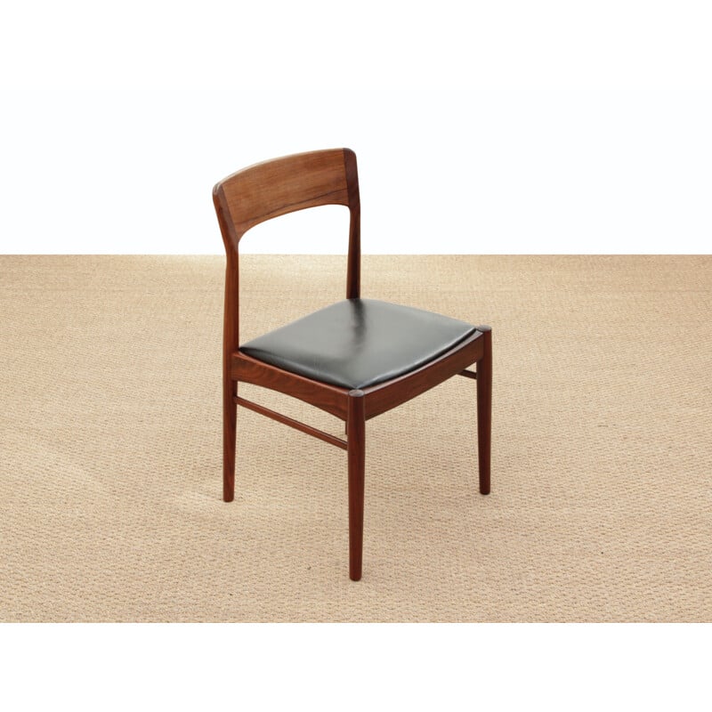 Suite de 4 chaises vintage scandinaves modèle 26 en palissandre de Rio