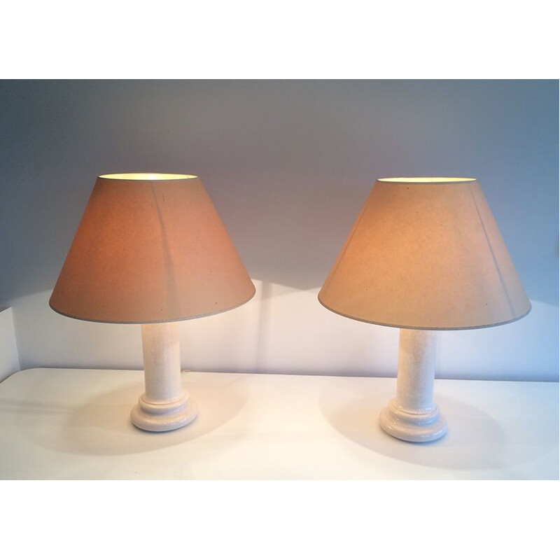Ein Paar französische Vintage-Lampen aus beigefarbener Keramik, 1970