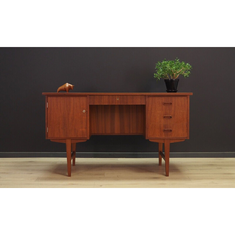 Vintage desk in teak from the 60s