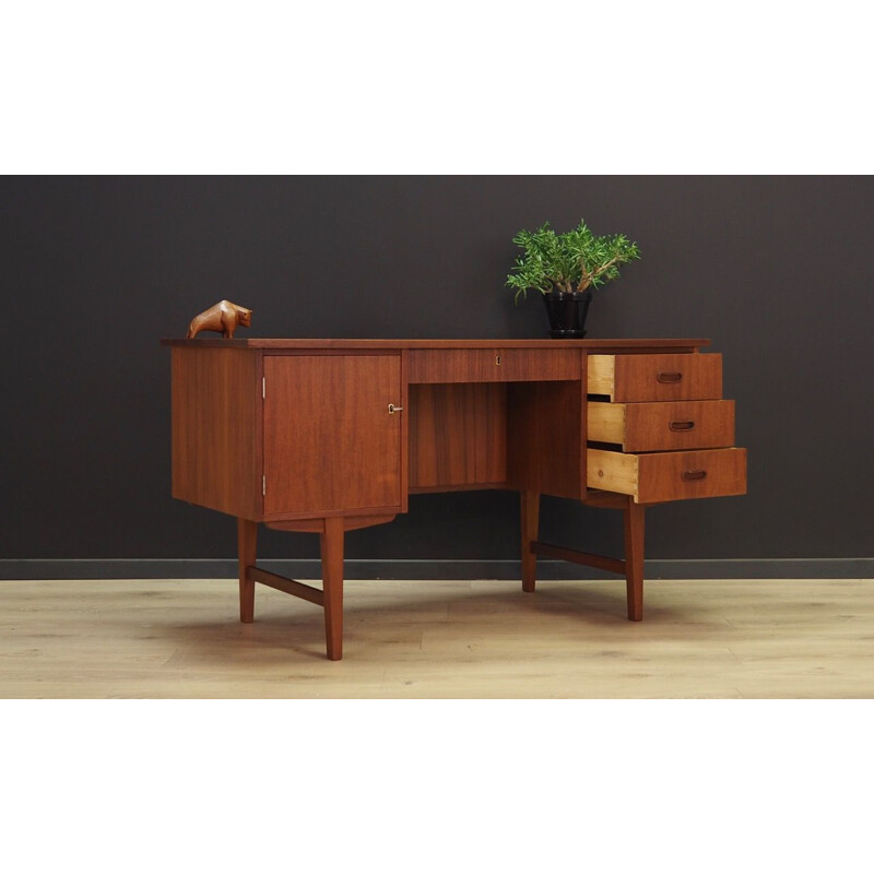 Vintage desk in teak from the 60s