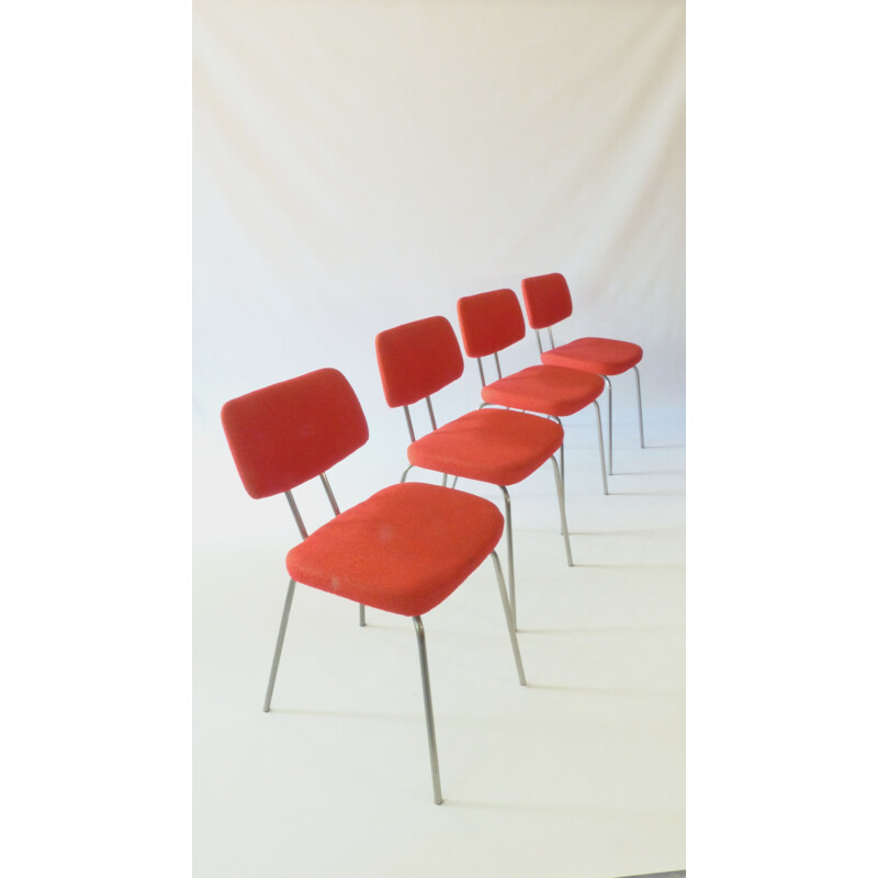 Set of 8 vintage red chairs 1970