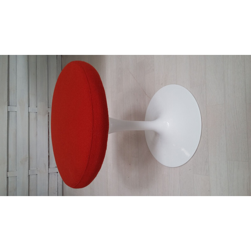 Tulip vintage table for Knoll Studio in white aluminum cast iron and orange red fabric