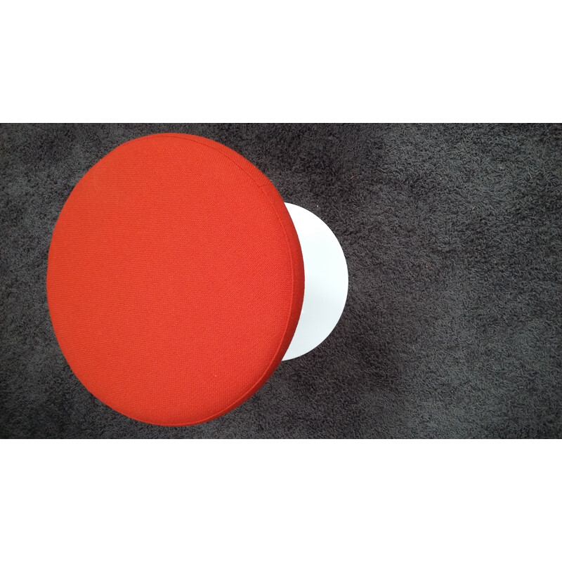 Tabouret vintage Tulip pour Knoll Studio en fonte d'aluminium blanche et tissu rouge orange