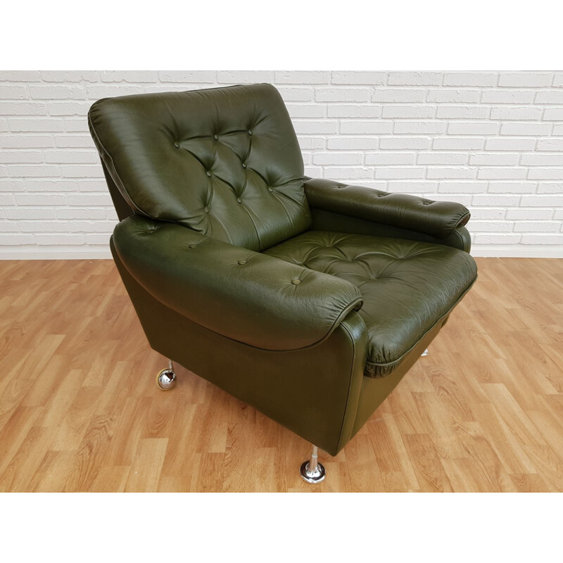 Vintage Danish lounge chair in leather form the 70s