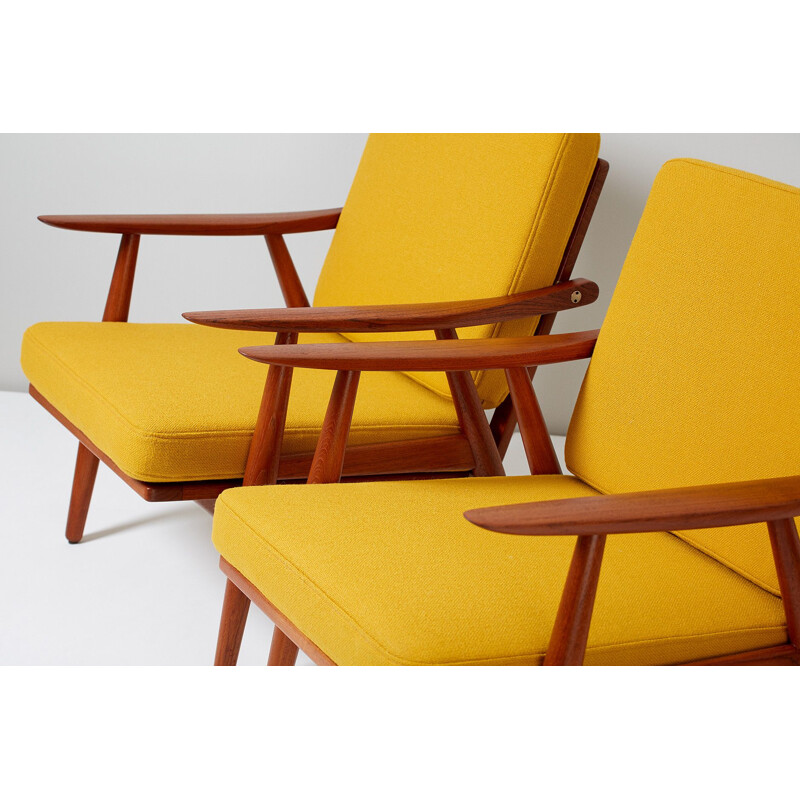 Paire de fauteuils vintage en teck Hans Wegner GE-270