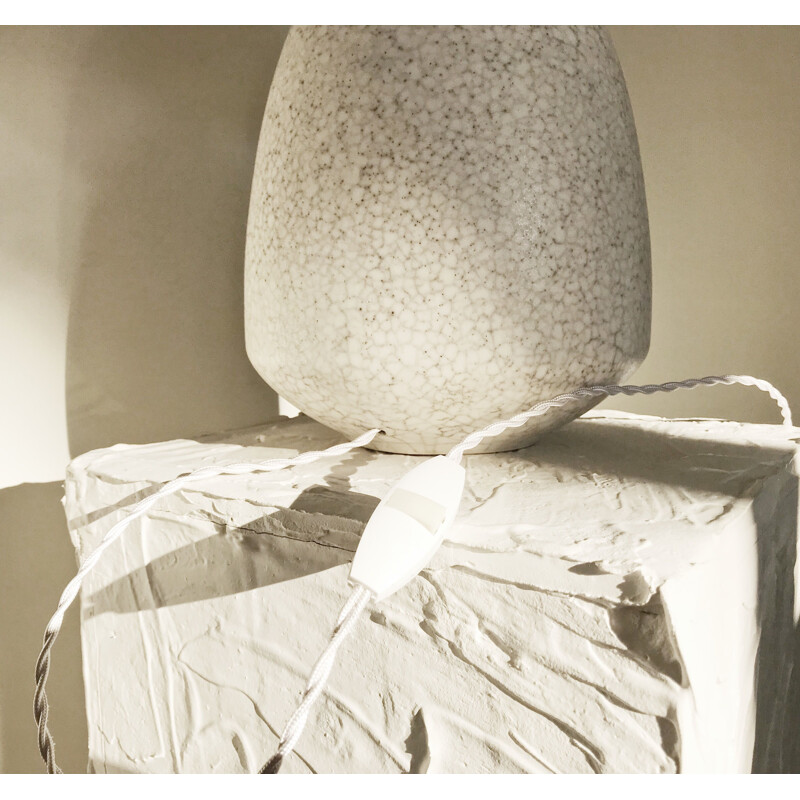 Vintage Primavera cracked ivory ceramic lamp
