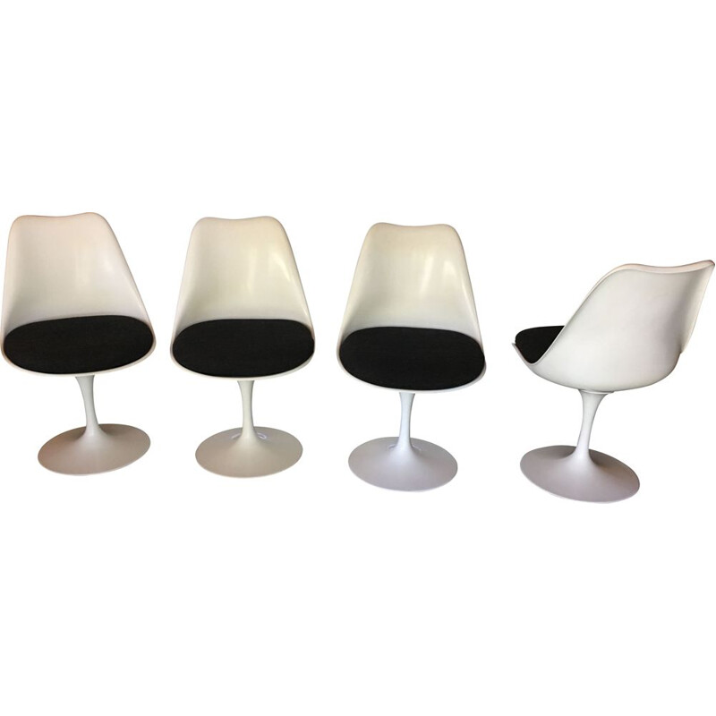 Set of 4 vintage chairs Tulip Saarinen for Knoll