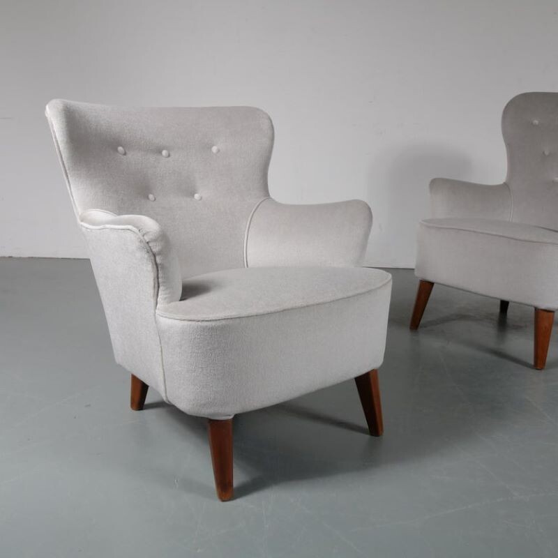 Pair of vintage lounge chairs by Theo Ruth for Artifort, the Netherlands, 1950