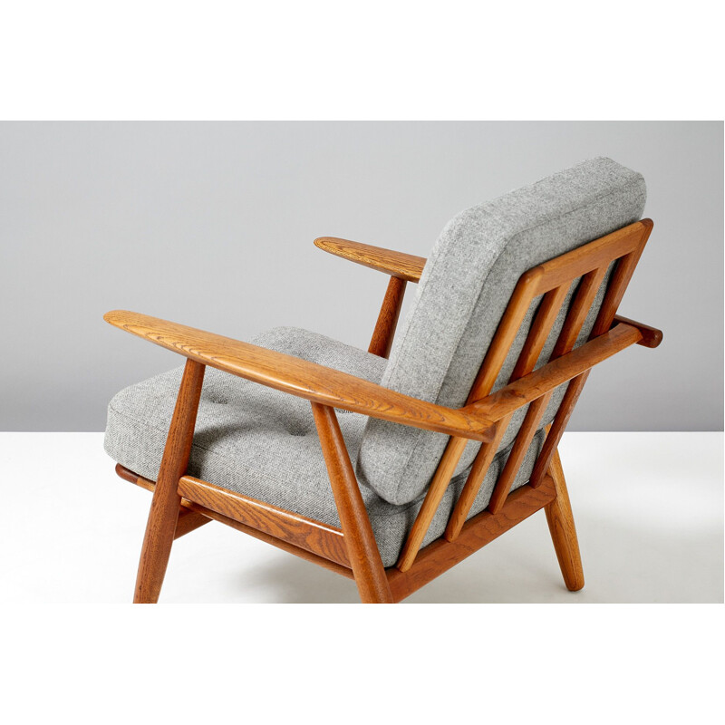 Fauteuil vintage en chêne Hans Wegner GE-240