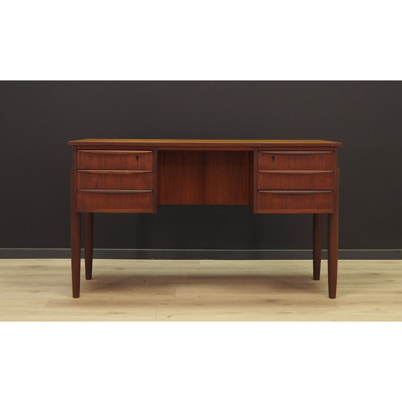 Vintage Danish desk in teak from the 70s