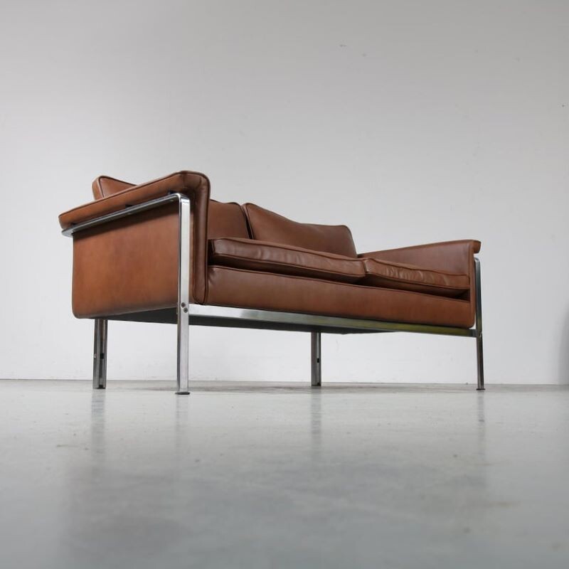 Vintage sofa for Kill International in brown leather and metal 1960s