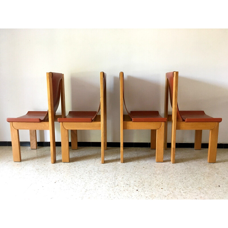Table à repas et chaises à repas par  Maison Regain,1980