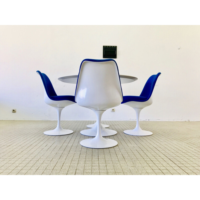 Vintage Tulip dining set by Eero Saarinen for Knoll,1990