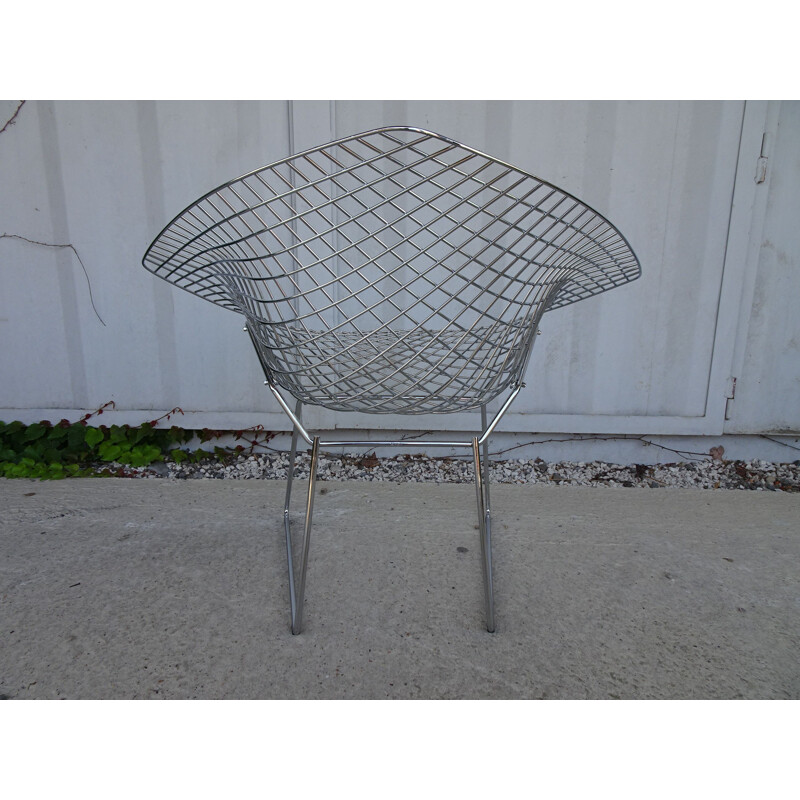Vintage Diamond armchair for Knoll in chromed metal