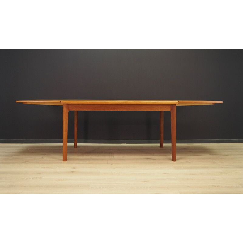 Vintage extendable table by Grete Jalk in teakwood 1960s