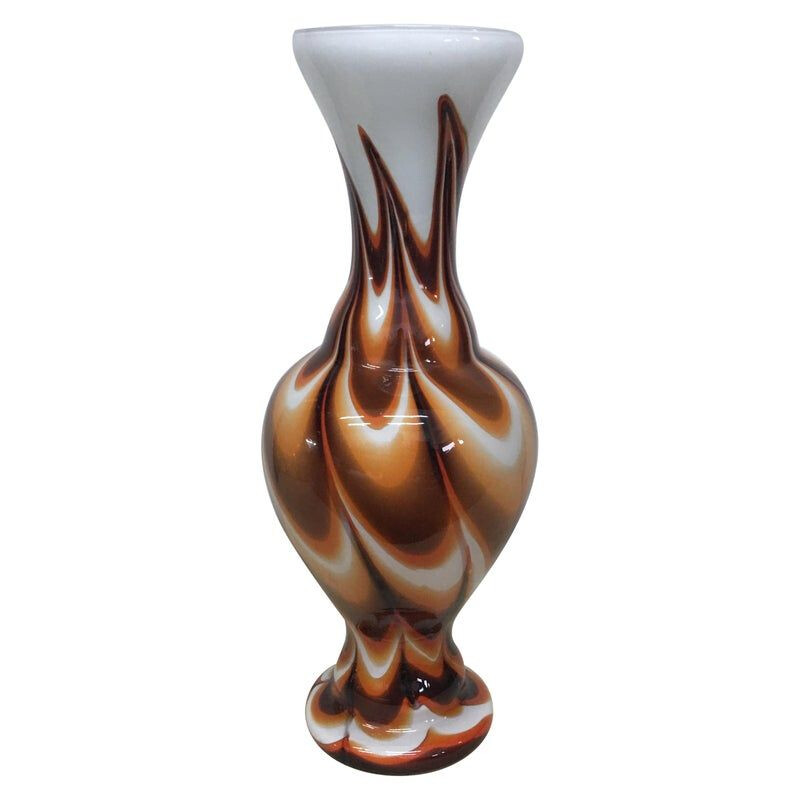 Vintage vase in opal glass, Italy 1970