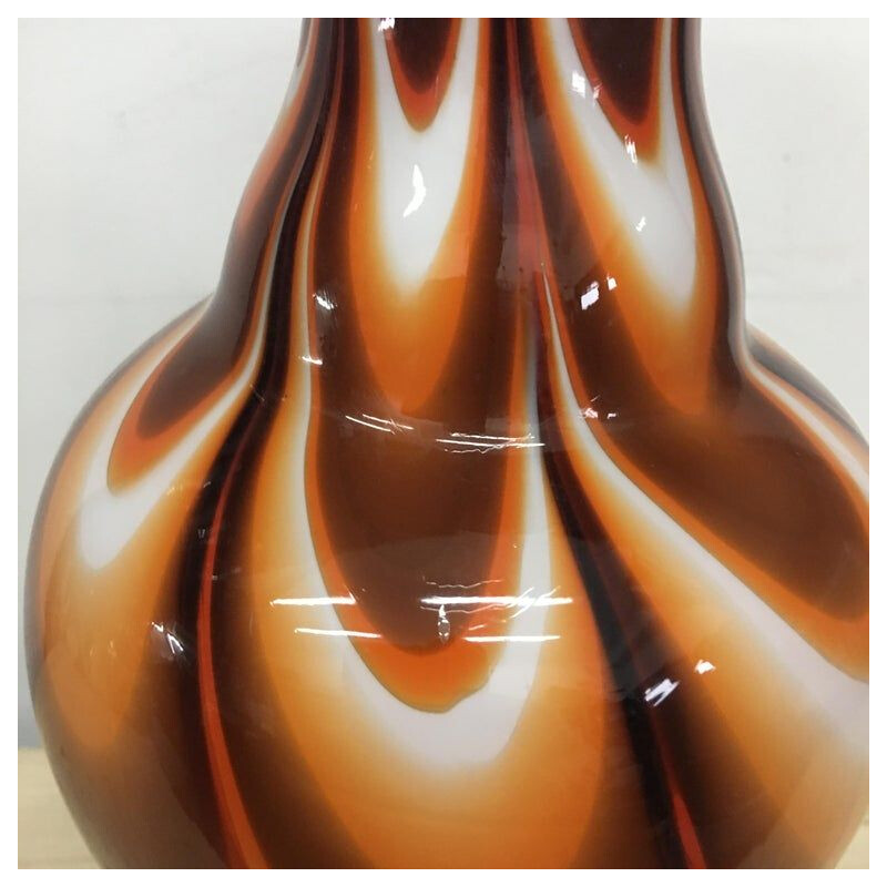 Vase vintage en verre opalin, Italie 1970