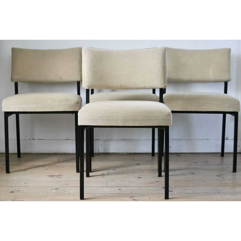 Suite de 4 chaises vintage par Joseph André Motte pour Steiner en velours beige et acier