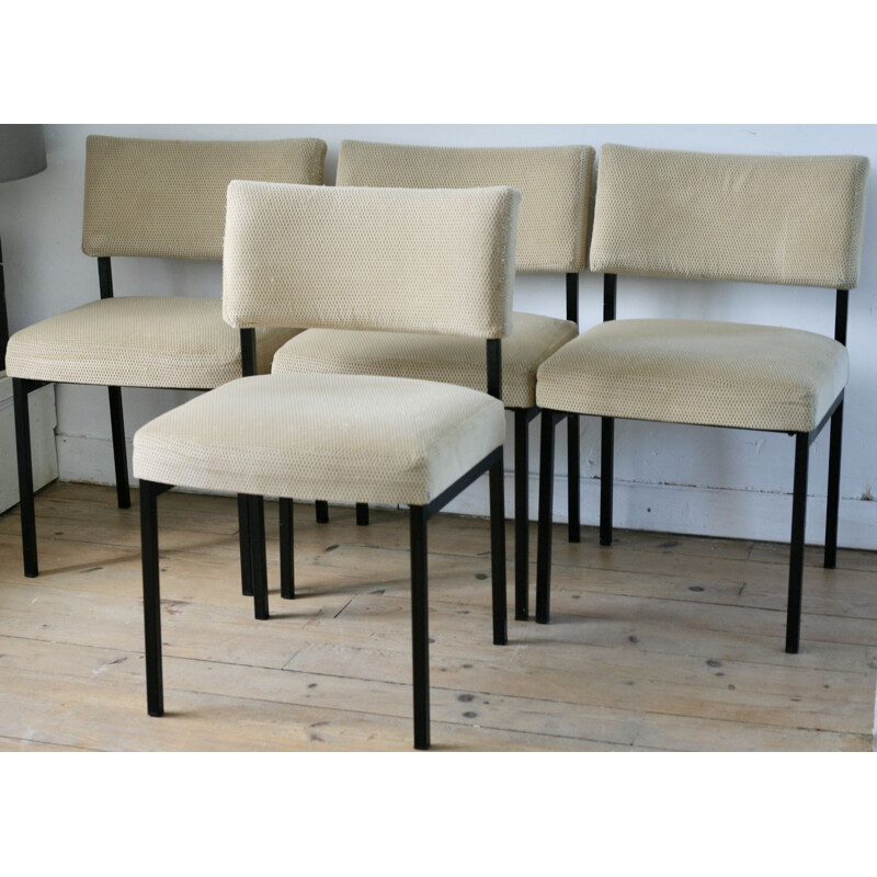 Suite de 4 chaises vintage par Joseph André Motte pour Steiner en velours beige et acier