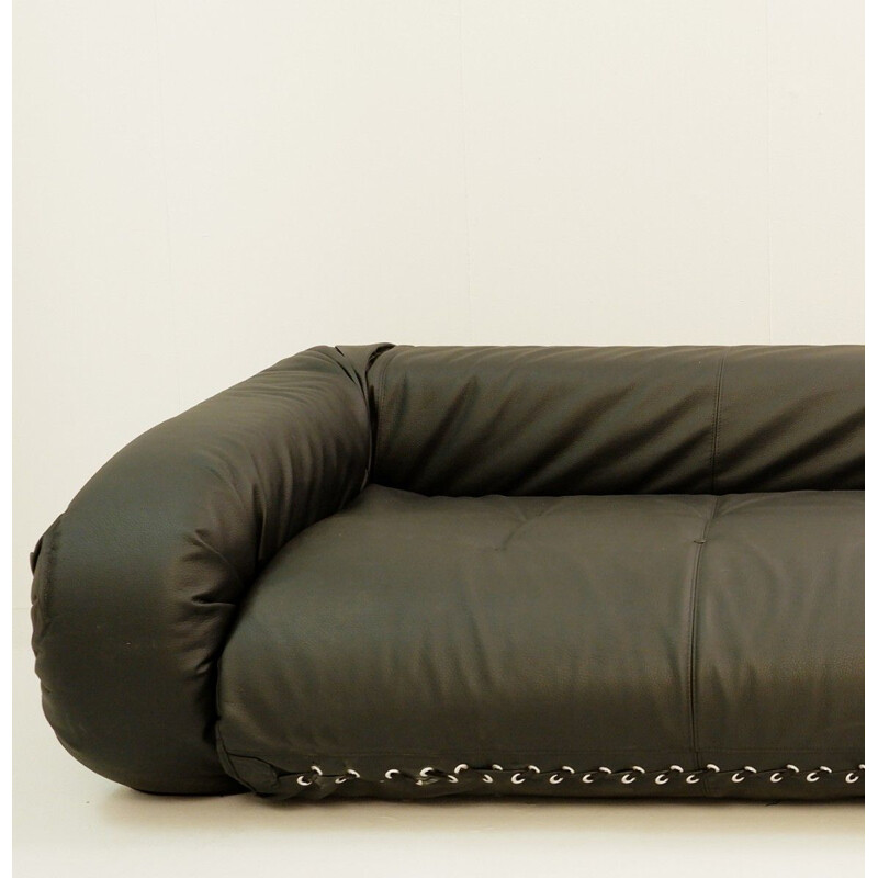 Vintage Anfibio sofa by Alessandro Becchi for Giovannetti Collezioni in black leather 1970